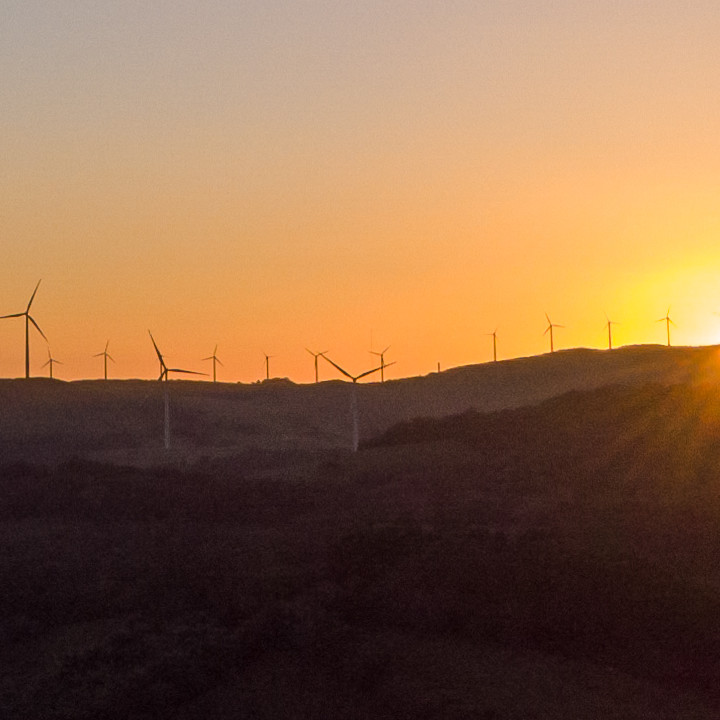 Foto de una turbina de viento del parque eólico de Tejona